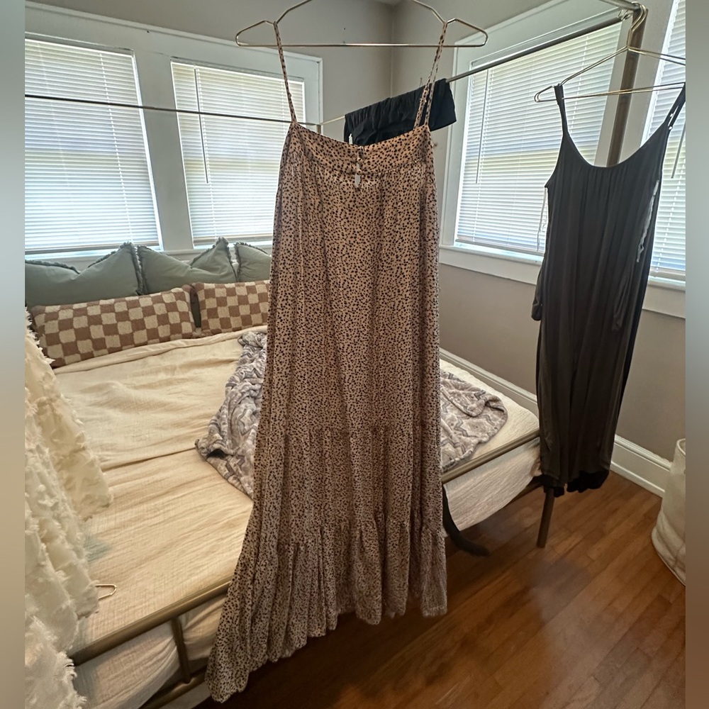American Eagle Leopard print Maxi Dress